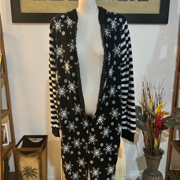 Just Love Holiday Penguin Adult Women's Long Sleeve Bodysuit Pajamas Small Black - Picture 8 of 9